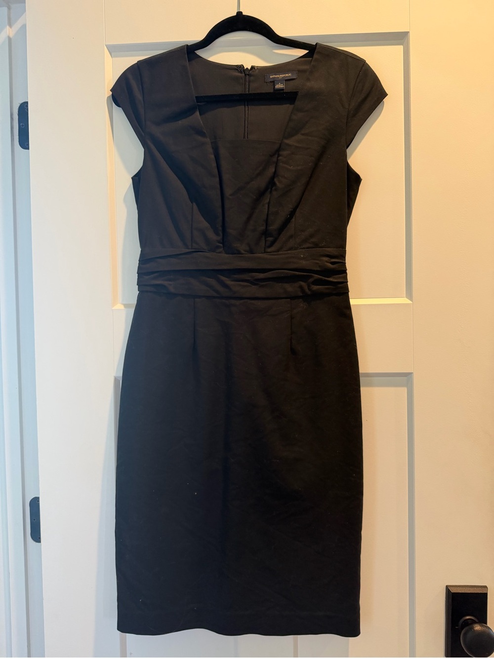 Banana Republic Black Cap-Sleeve Midi Dress